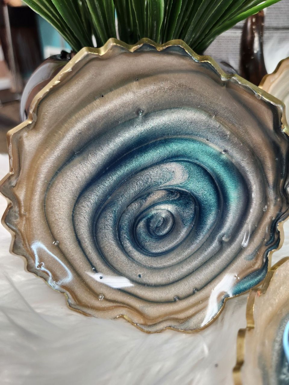 The Mahlia Resin Trinket Bowl