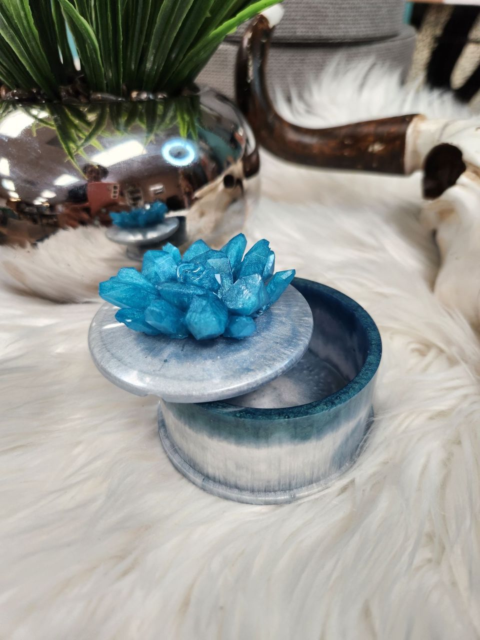 The Lita Resin Decorative Trinket Dish w/ Top Collection