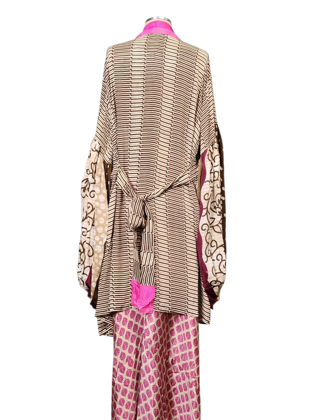 The Wild Orchid Silk Vault Tulip Arm Short Kimono & Point Dress Set-213
