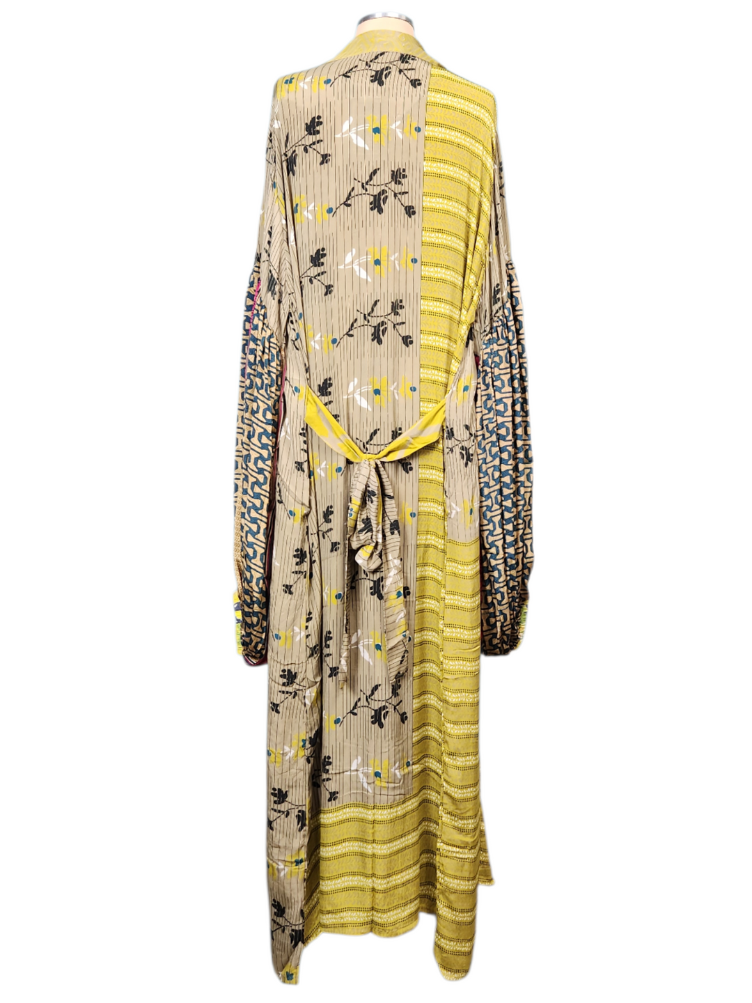 The Golden Meadow Silk Vault Tulip Arm Long Kimono & Point Dress Set-244