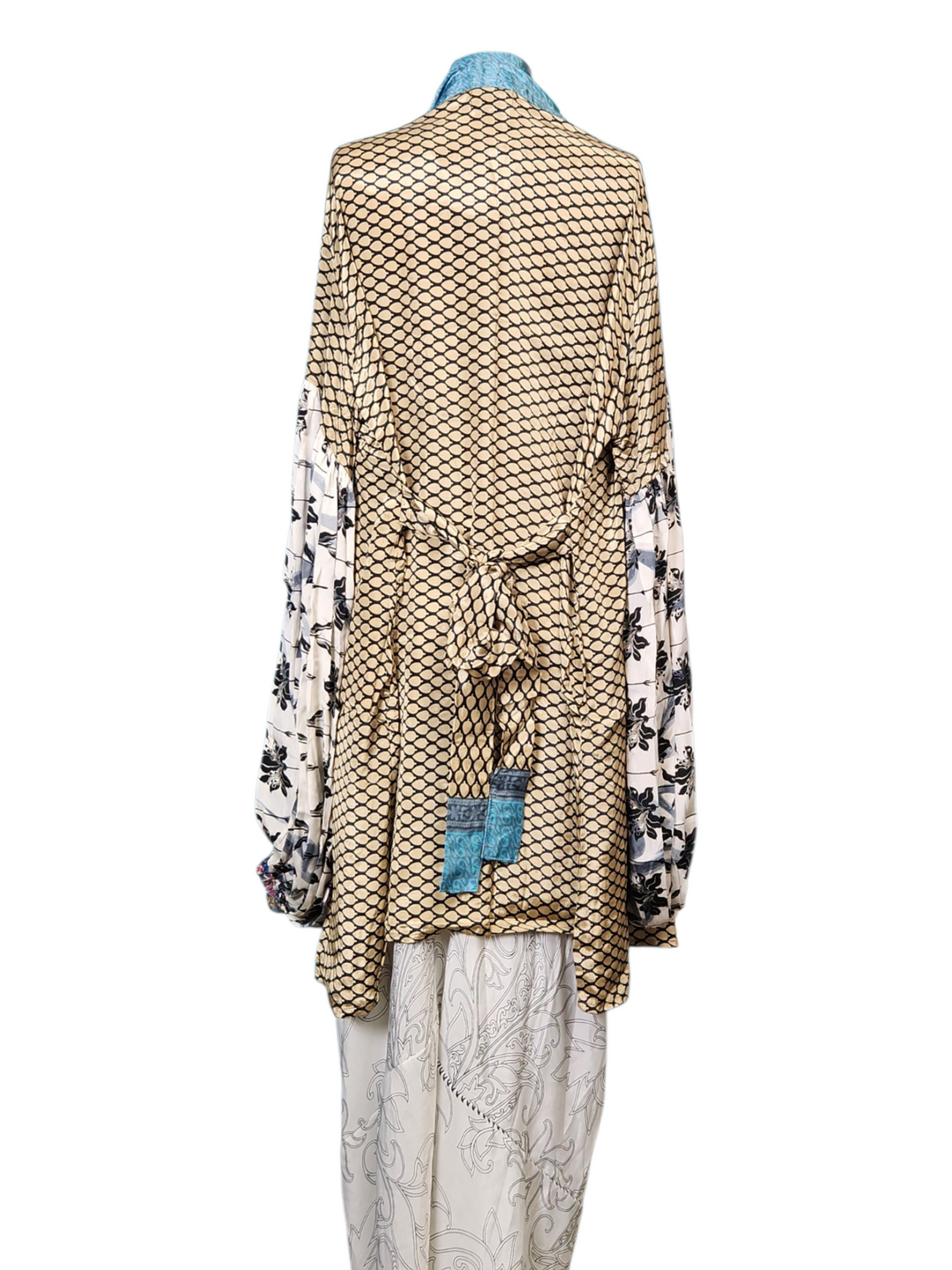 The Coastal Breeze Silk Vault Tulip Arm Short Kimono & Point Dress Set-227