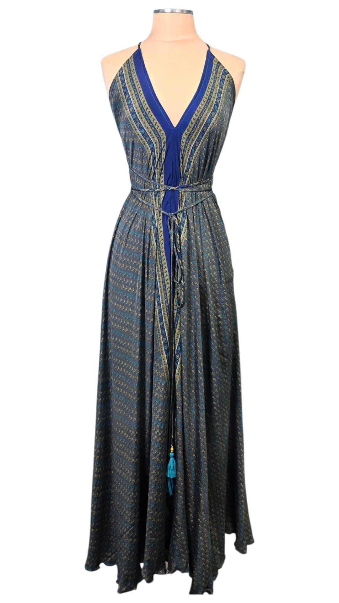 The Midnight Saffron Vault Silk Tulip Arm Kimono & Point Dress Set