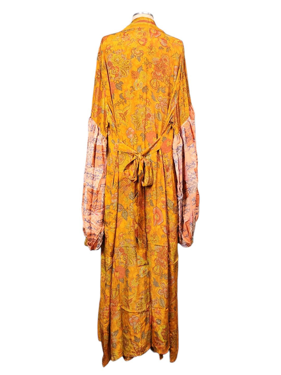 The Amber Oasis Silk Vault Tulip Arm Long Kimono & Point Dress Set-247