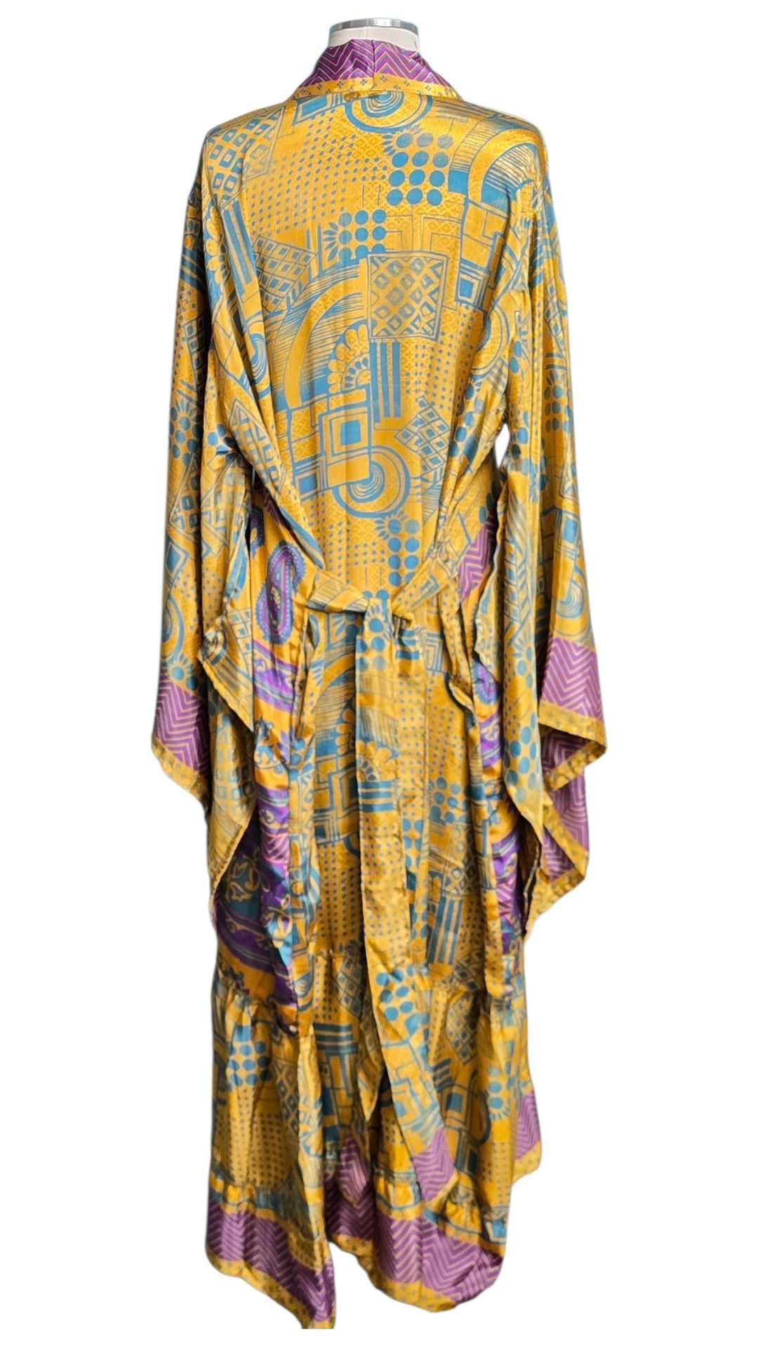 The Nomad Reverie Vintage Sari Silk Kimono-118