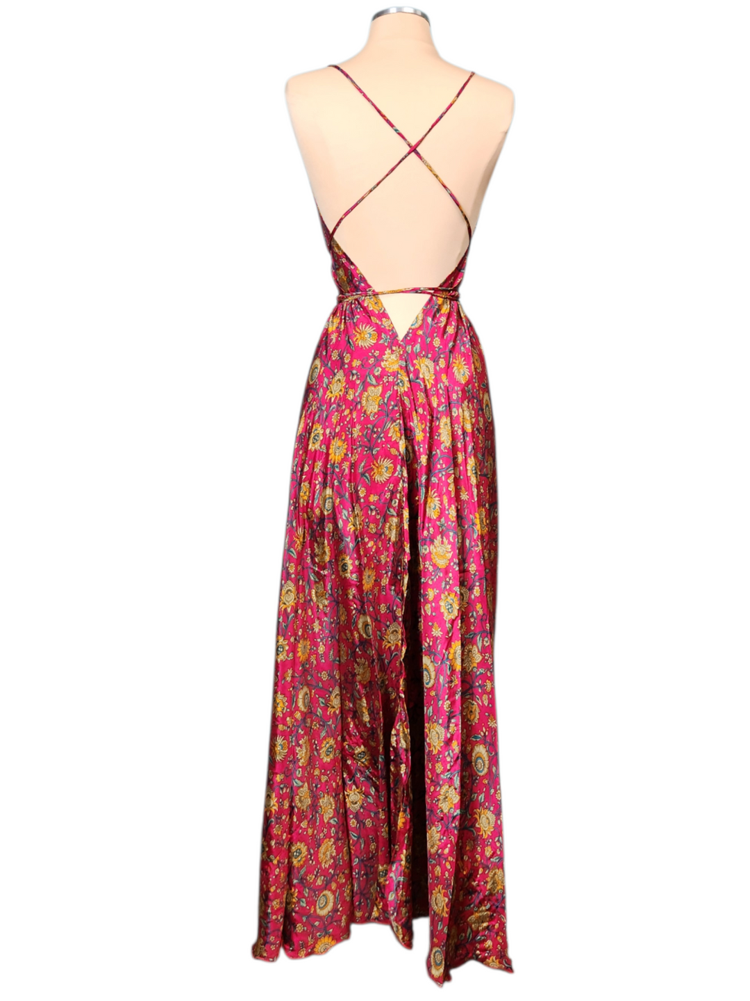 The Coral Carnival Silk Vault Tulip Arm Long Kimono & Point Dress Set-252
