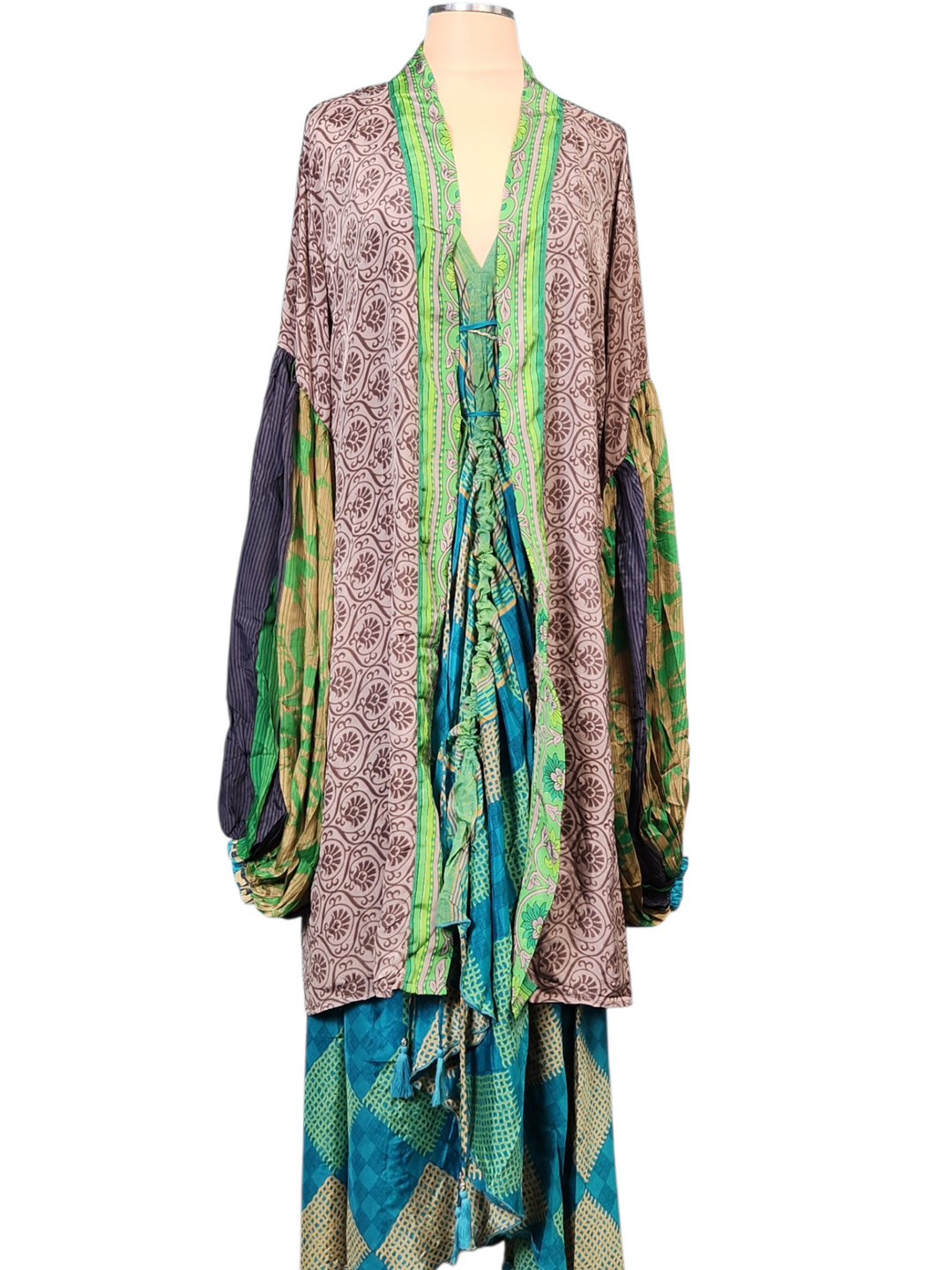 The Jade Mosaic Silk Vault Tulip Arm Short Kimono & Point Dress Set-220