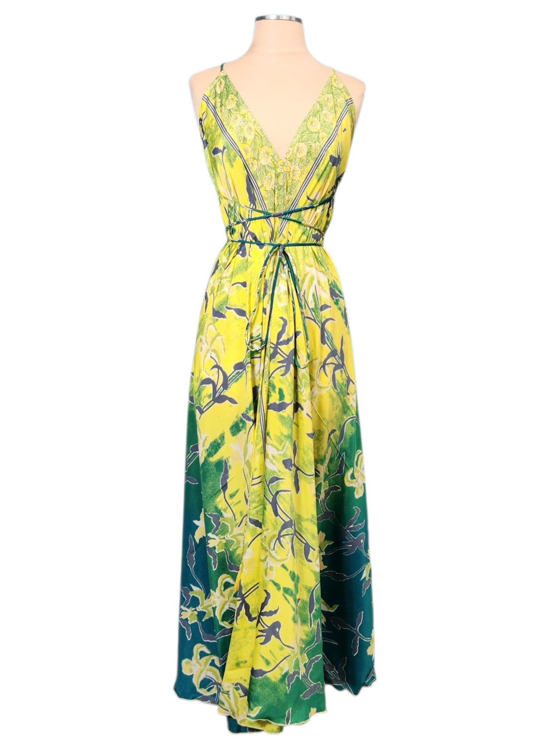 The Golden Meadow Silk Vault Tulip Arm Long Kimono & Point Dress Set-244