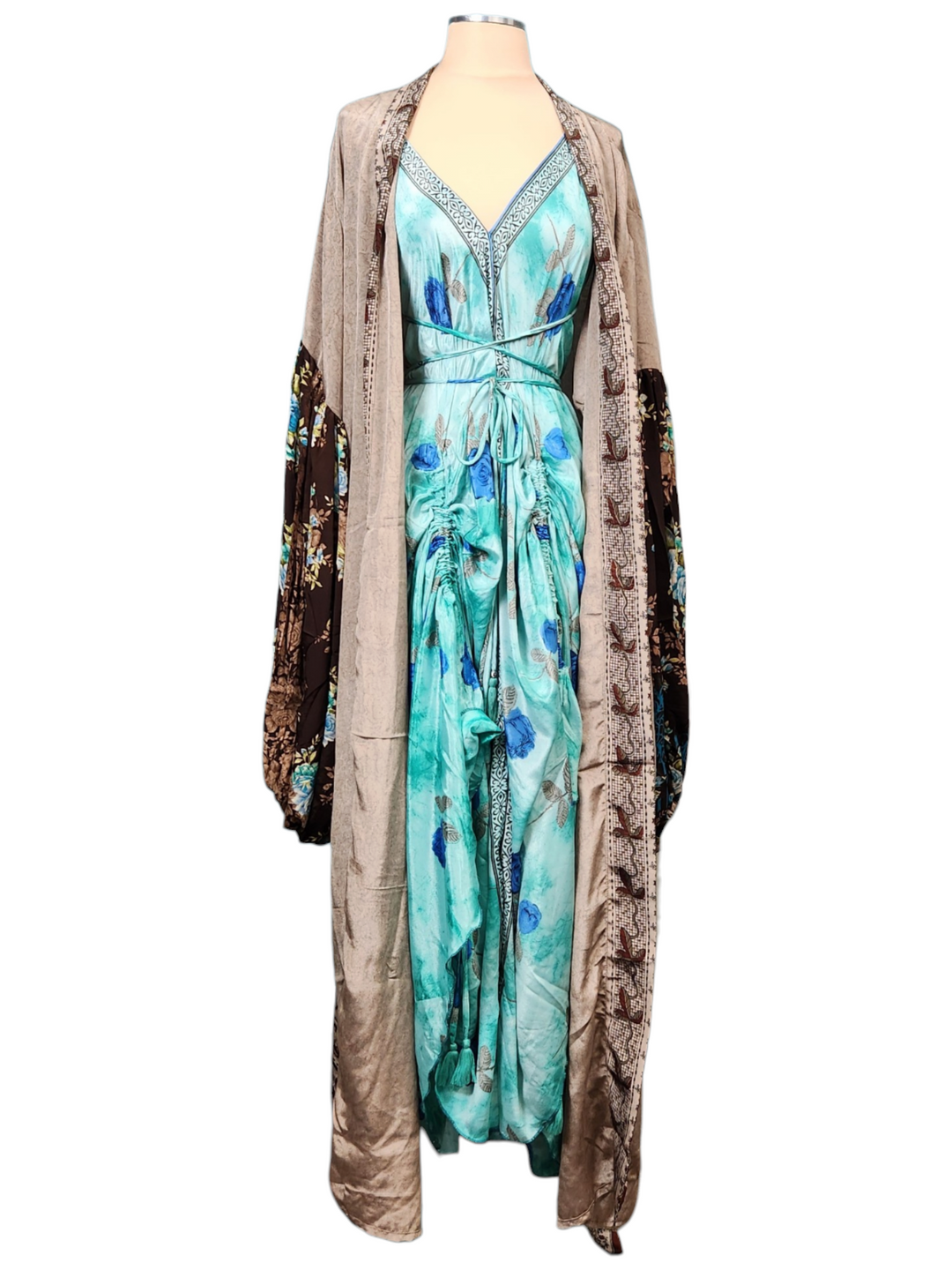 The Azure Bloom Silk Vault Tulip Arm Long Kimono & Point Dress Set-230