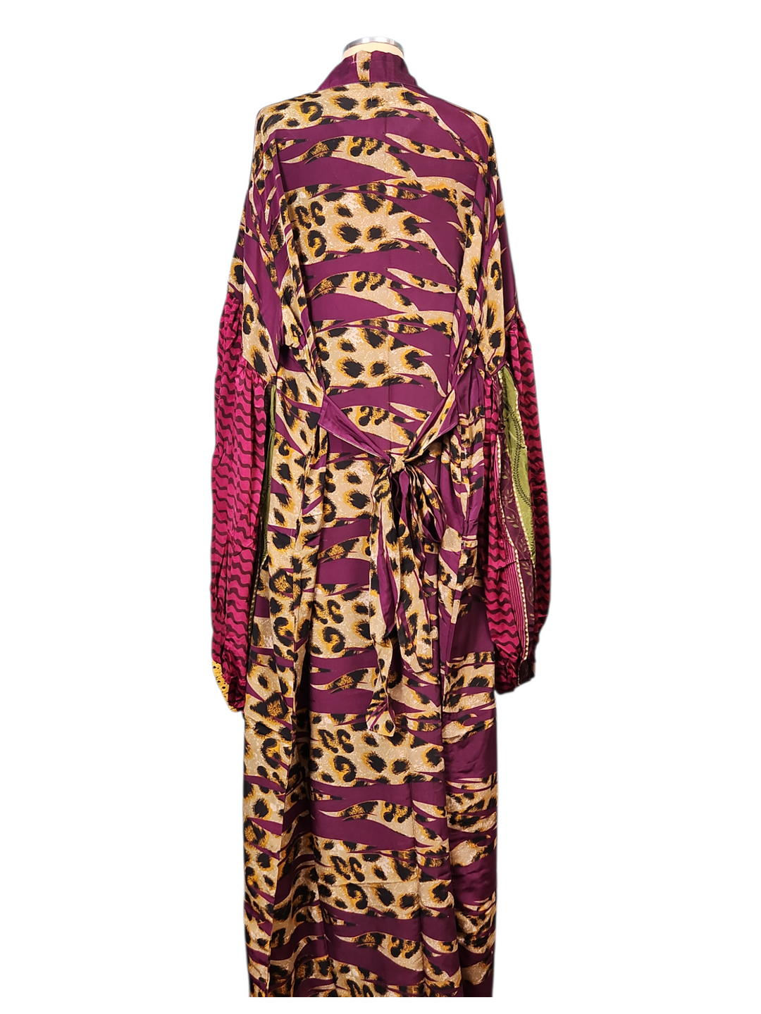 The Golden Panther Silk Vault Tulip Arm Long Kimono & Point Dress Set-235
