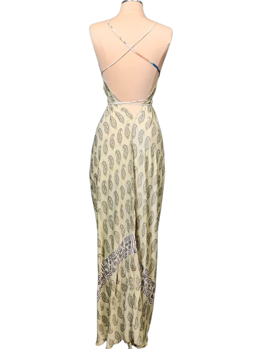 The Vintage Muse Silk Vault Tulip Arm Long Kimono & Point Dress Set-234