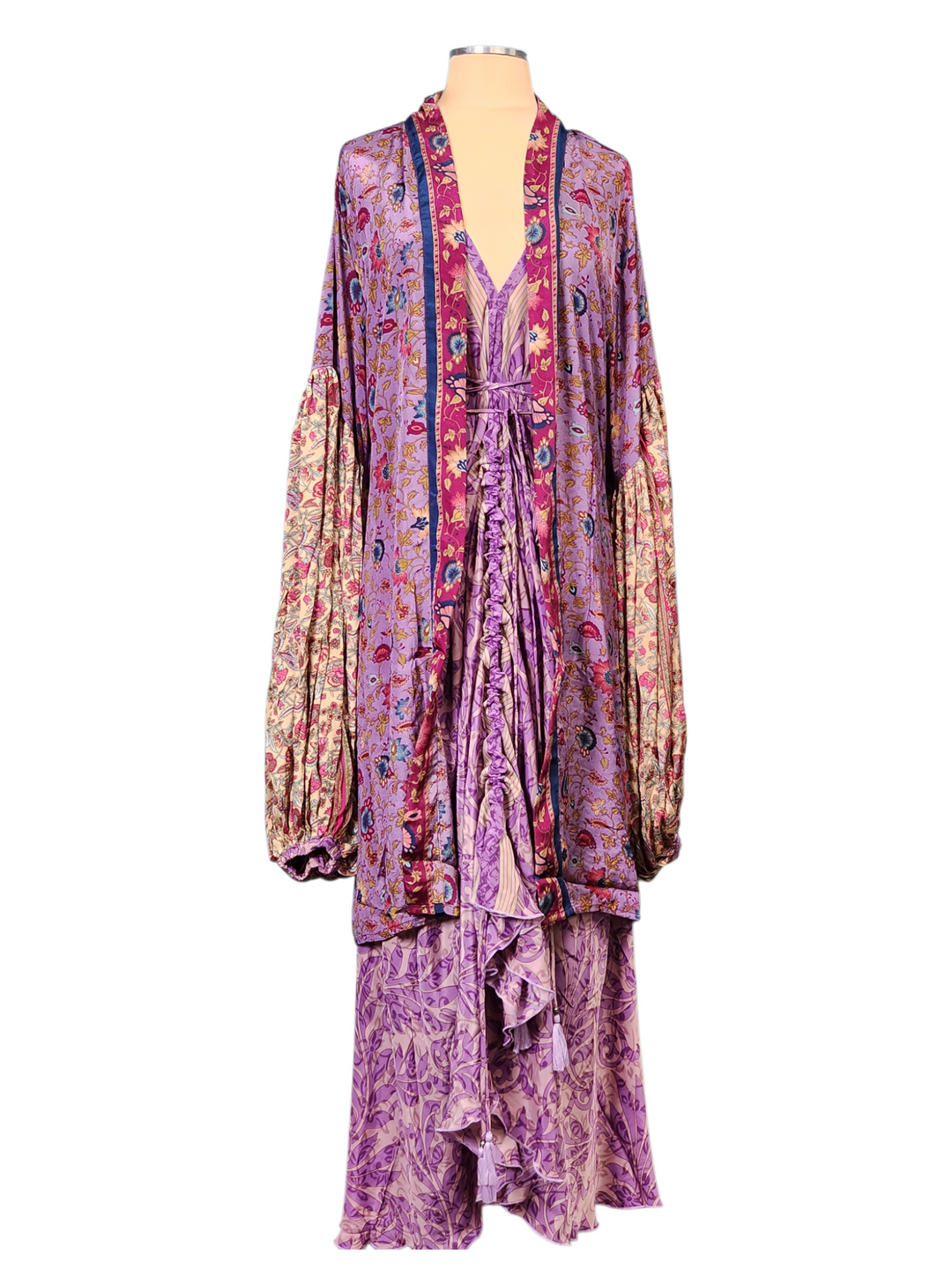 The Lavender Bloom Silk Vault Tulip Arm Long Kimono & Point Dress Set-237