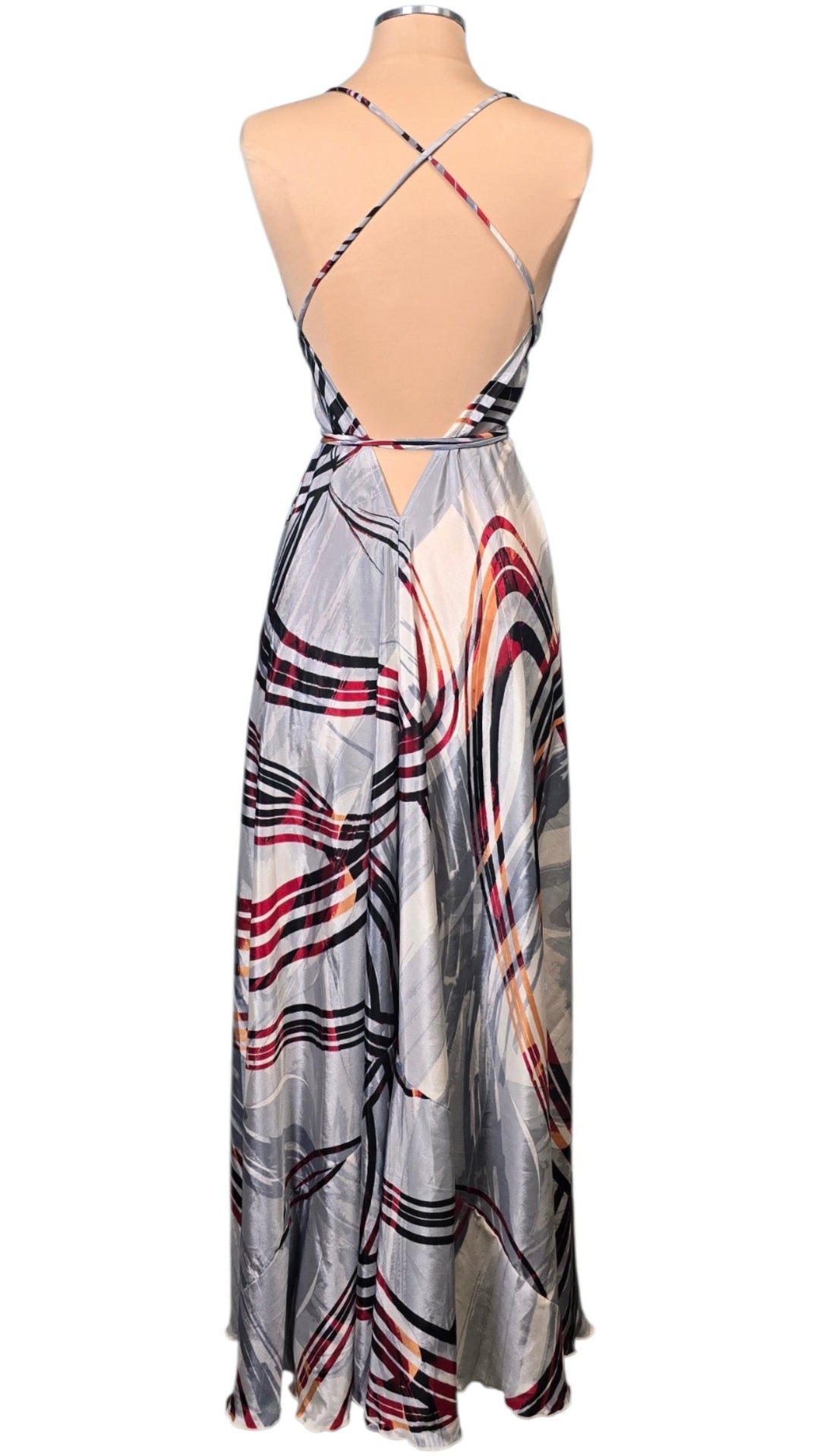 The Crimson Muse Vault Silk Tulip Arm Kimono & Point Dress Set