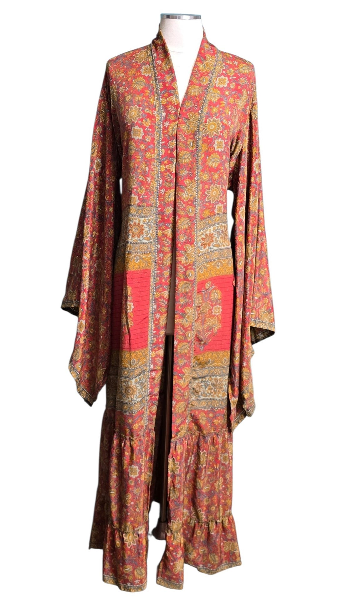 The Crimson Caravan Vintage Sari Silk Kimono-129