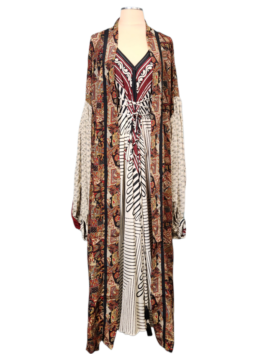 The Vintage Noir Silk Vault Tulip Arm Long Kimono & Point Dress Set-253