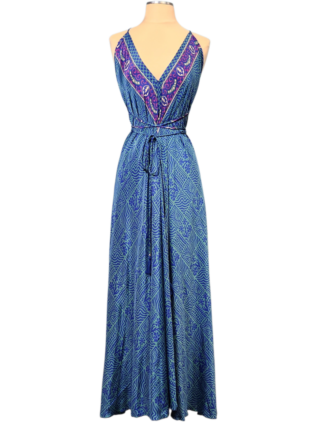 The Mystic Jewel Silk Vault Tulip Arm Long Kimono & Point Dress Set-235