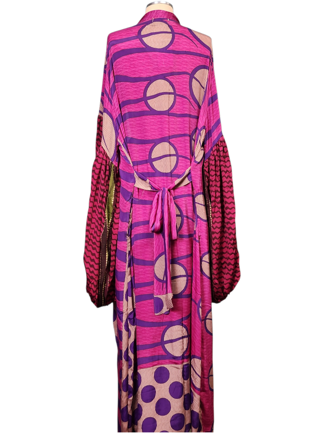 The Fuchsia Eclipse Silk Vault Tulip Arm Long Kimono & Point Dress Set-241