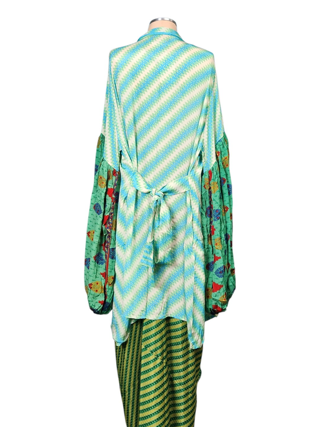 The Emerald Waterfall Silk Vault Tulip Arm Short Kimono & Point Dress Set-223