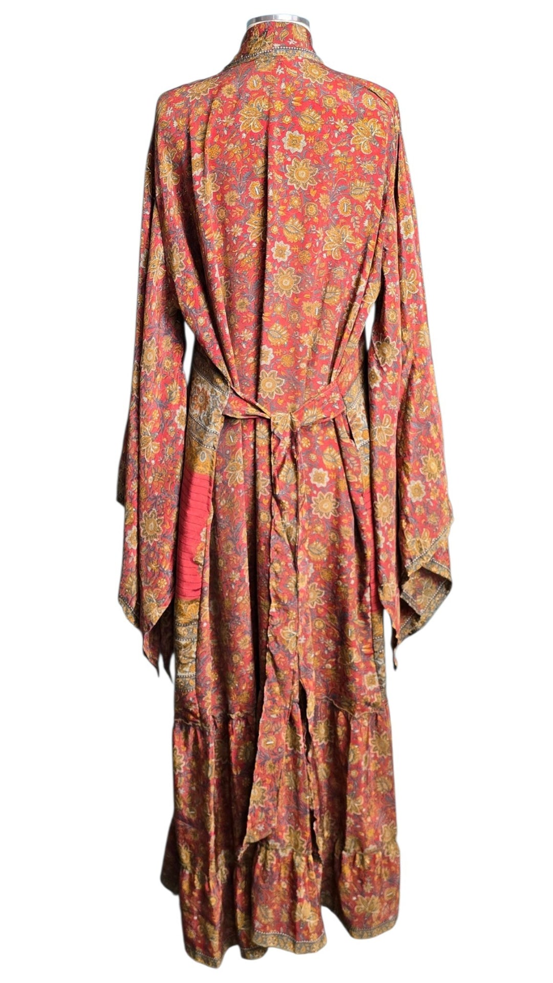 The Crimson Caravan Vintage Sari Silk Kimono-129