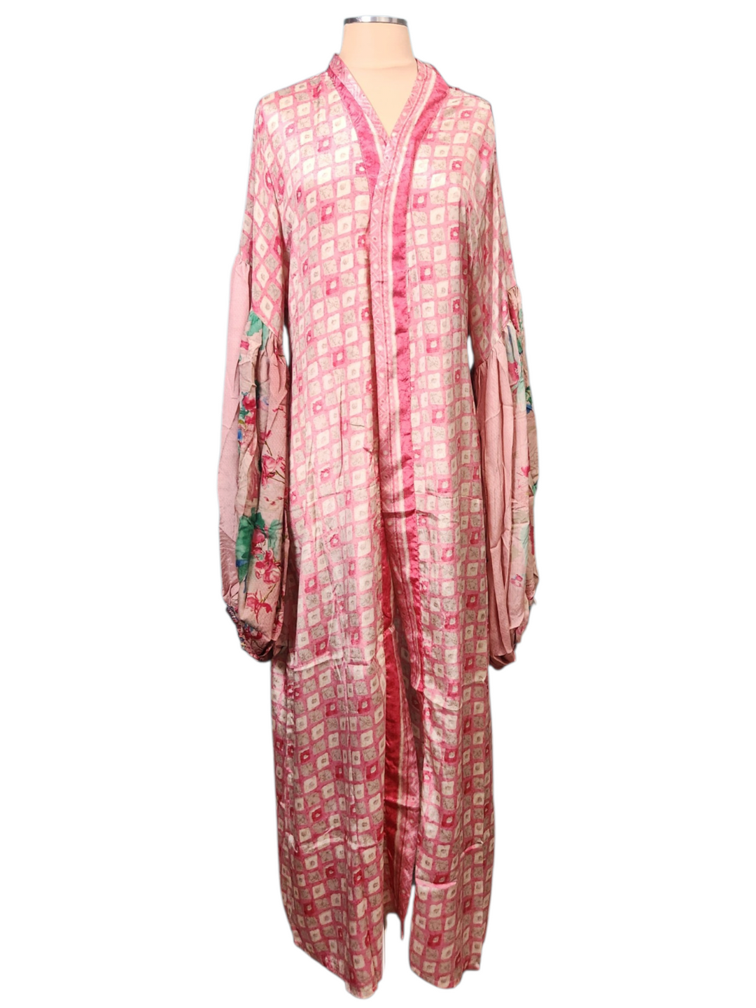 The Pink Blossom Mosaic Tulip Sleeve Long Kimono-169