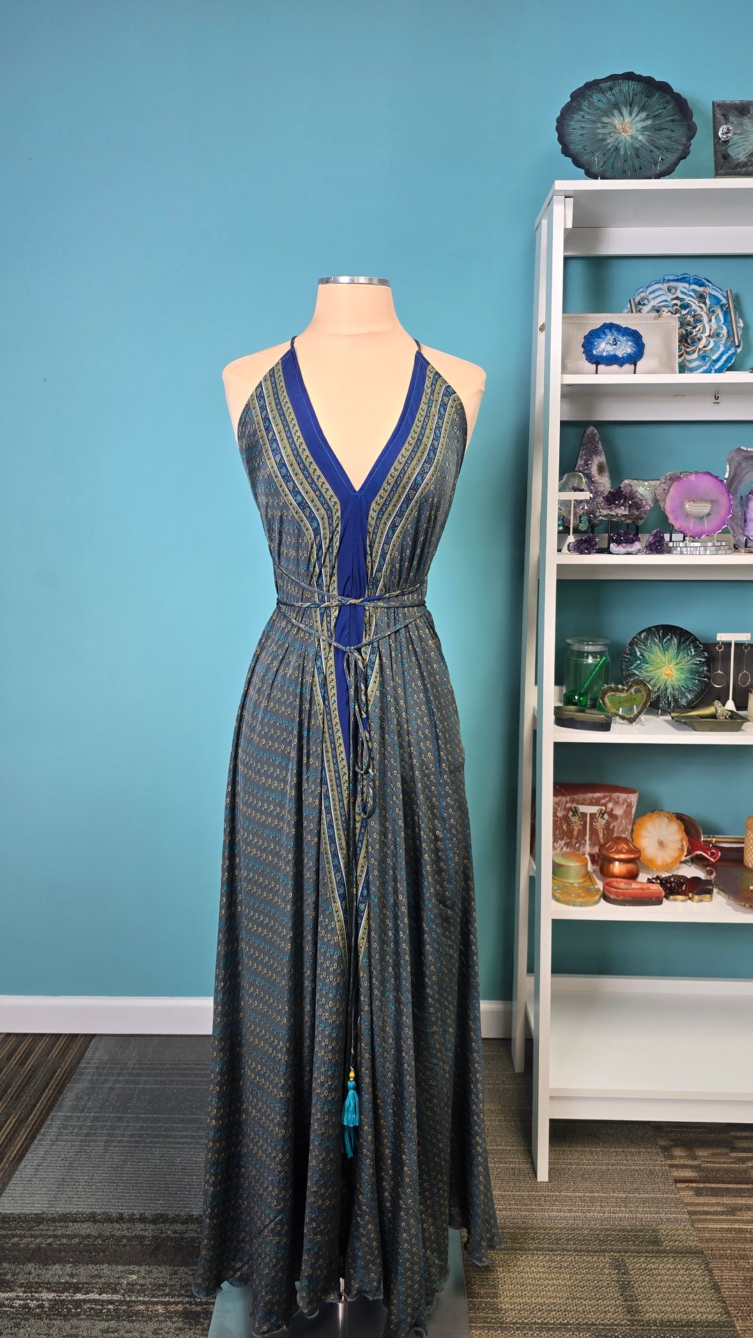 The Midnight Saffron Silk Tulip Arm Kimono & Point Dress Set