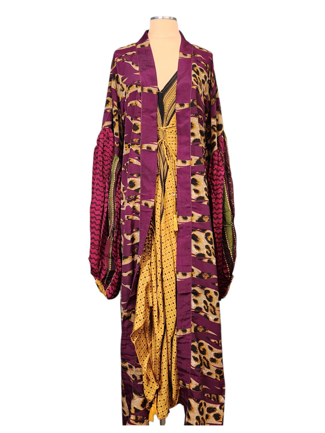 The Golden Panther Silk Vault Tulip Arm Long Kimono & Point Dress Set-235