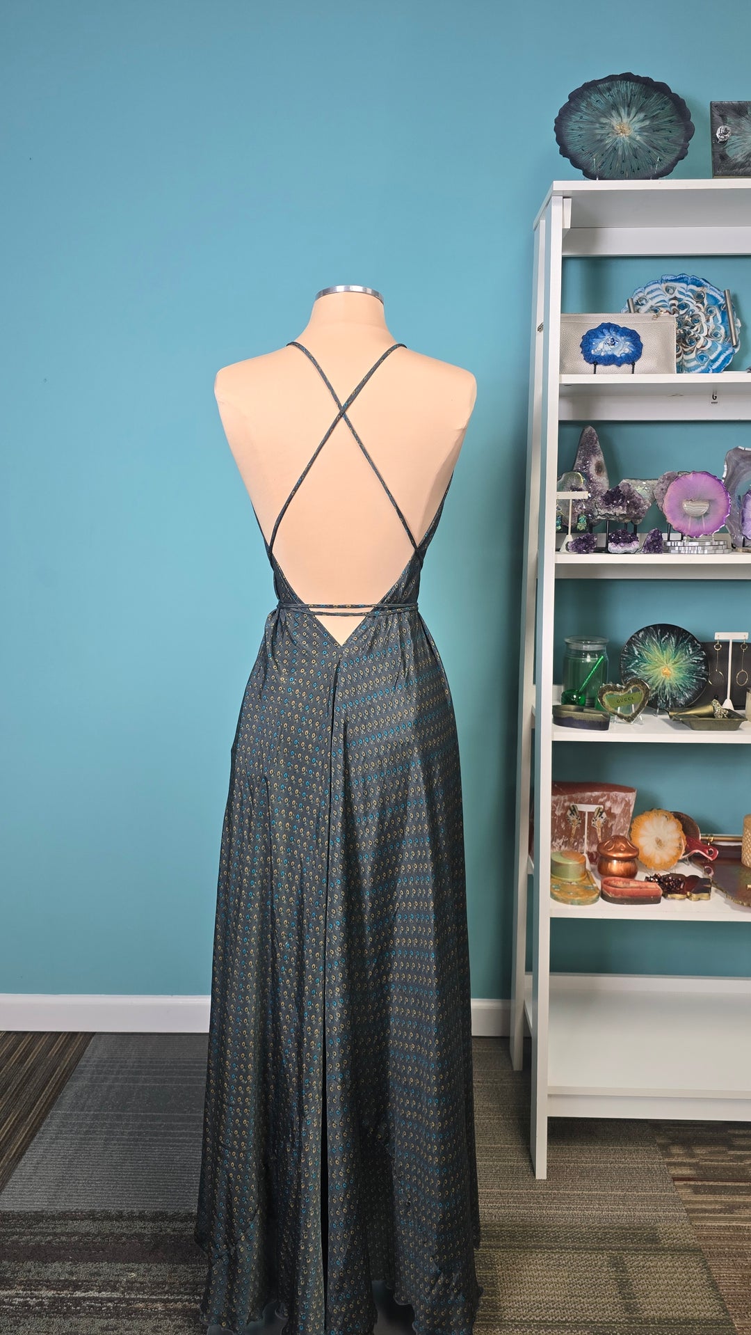 The Midnight Saffron Vault Silk Tulip Arm Kimono & Point Dress Set