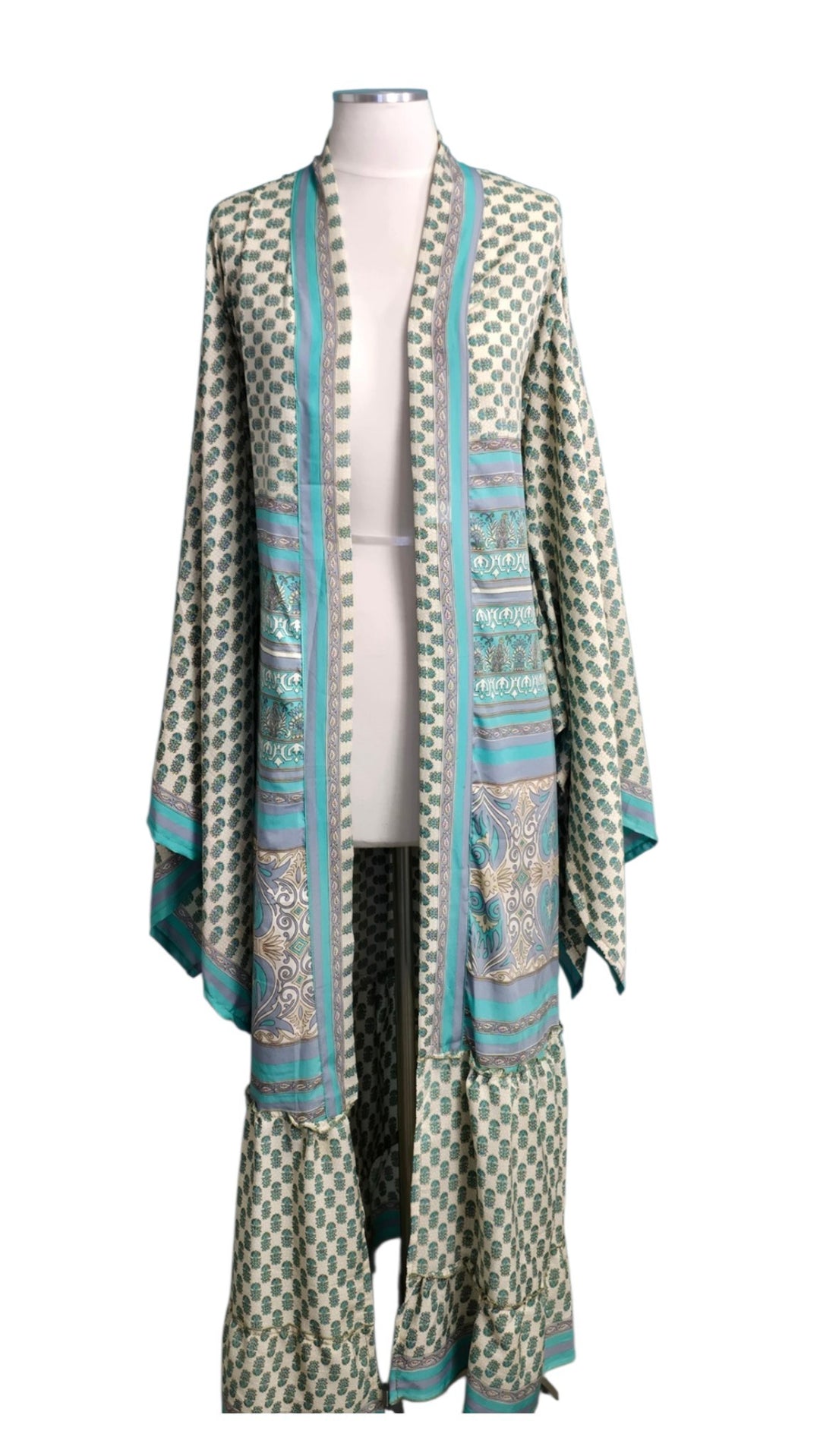 The Crystal Bay Vintage Sari Silk Kimono-115