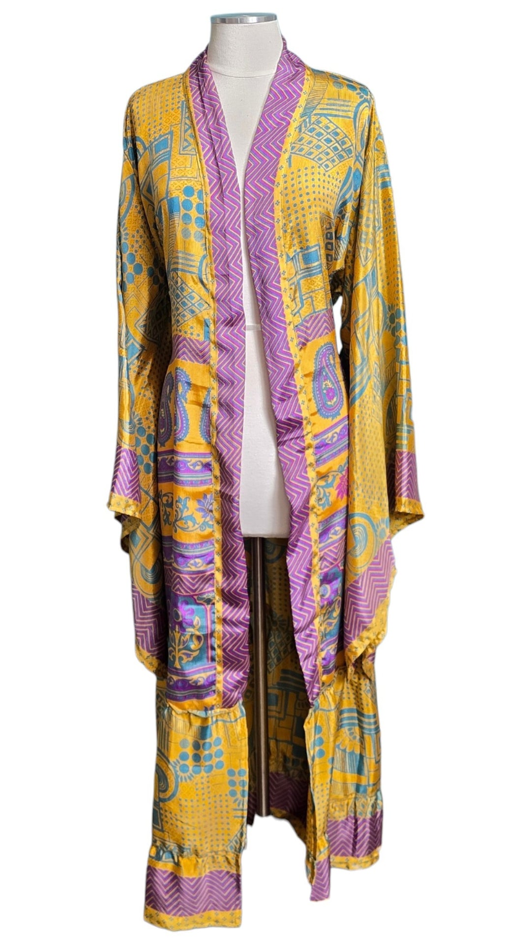 The Nomad Reverie Vintage Sari Silk Kimono-118