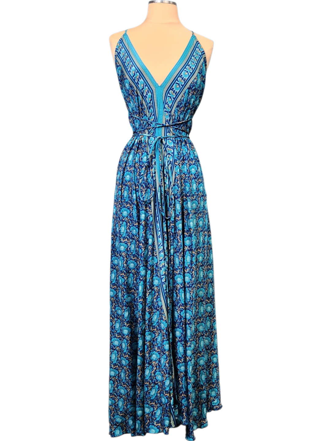 The Royal Azure Silk Vault Tulip Arm Long Kimono & Point Dress Set-237
