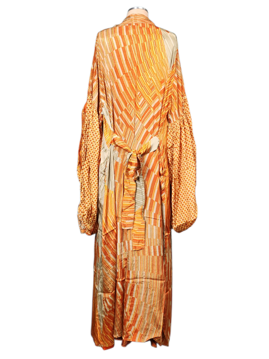 The Desert Sunrise Silk Vault Tulip Arm Long Kimono & Point Dress Set-250