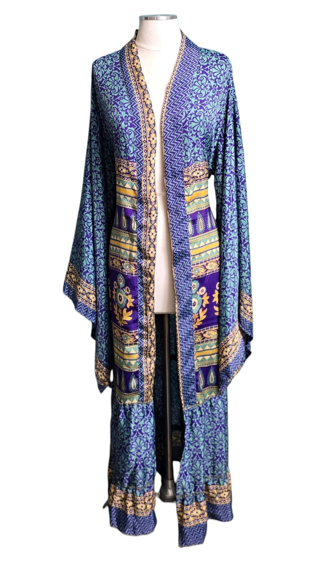 The Midnight Sapphire Vintage Sari Silk Kimono-121