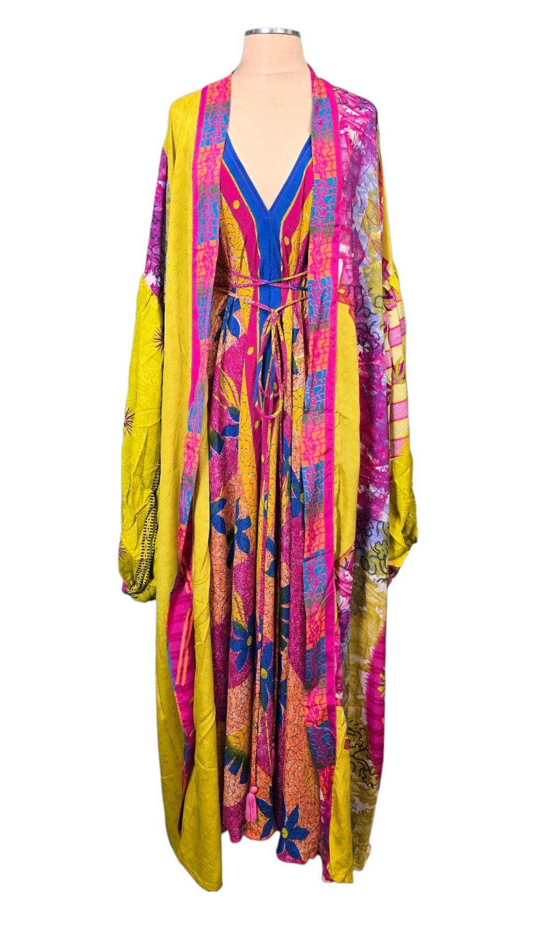 The Electric Lotus Vault Silk Tulip Arm Kimono & Point Dress Set