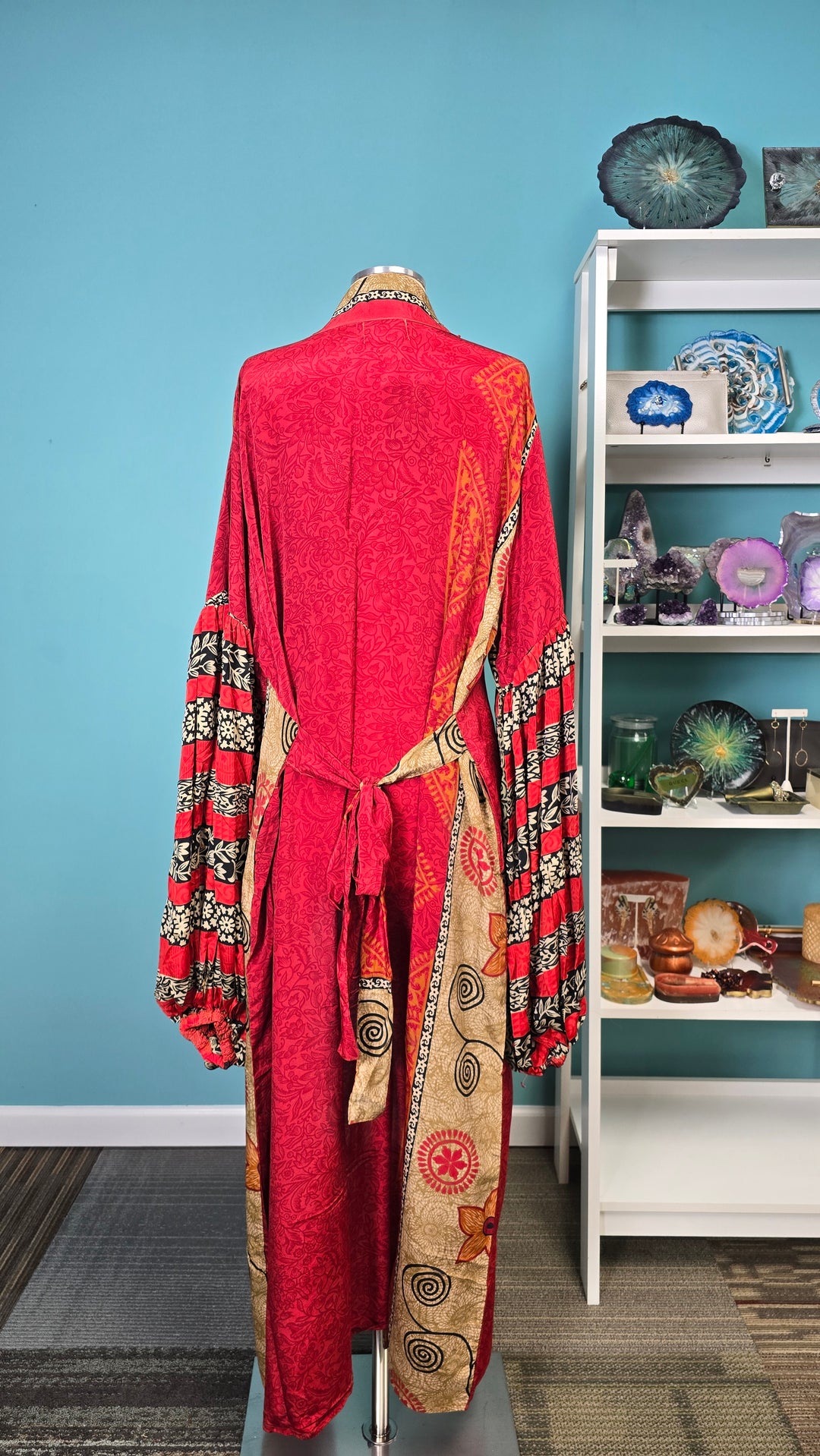 The Ruby Noir Silk Tulip Arm Kimono & Point Dress Set