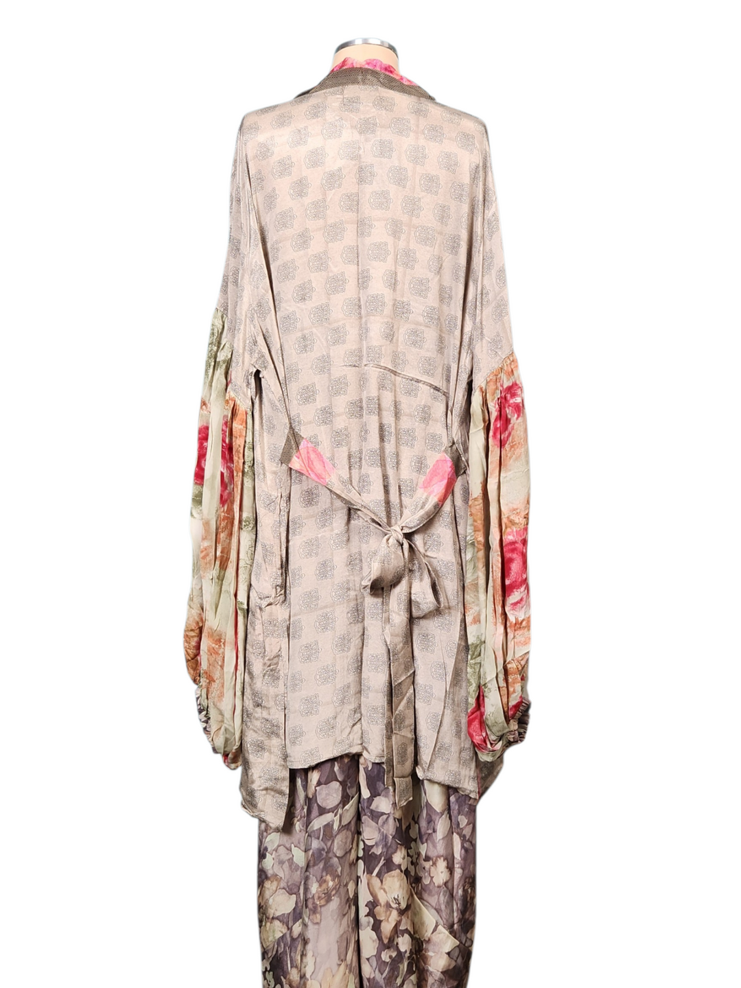 The Rosewood Silk Vault Tulip Arm Short Kimono & Point Dress Set-211